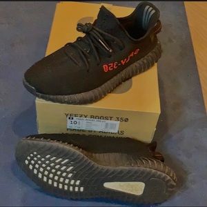 Yeezy 350 V2. Slightly worn.  Stock X cert